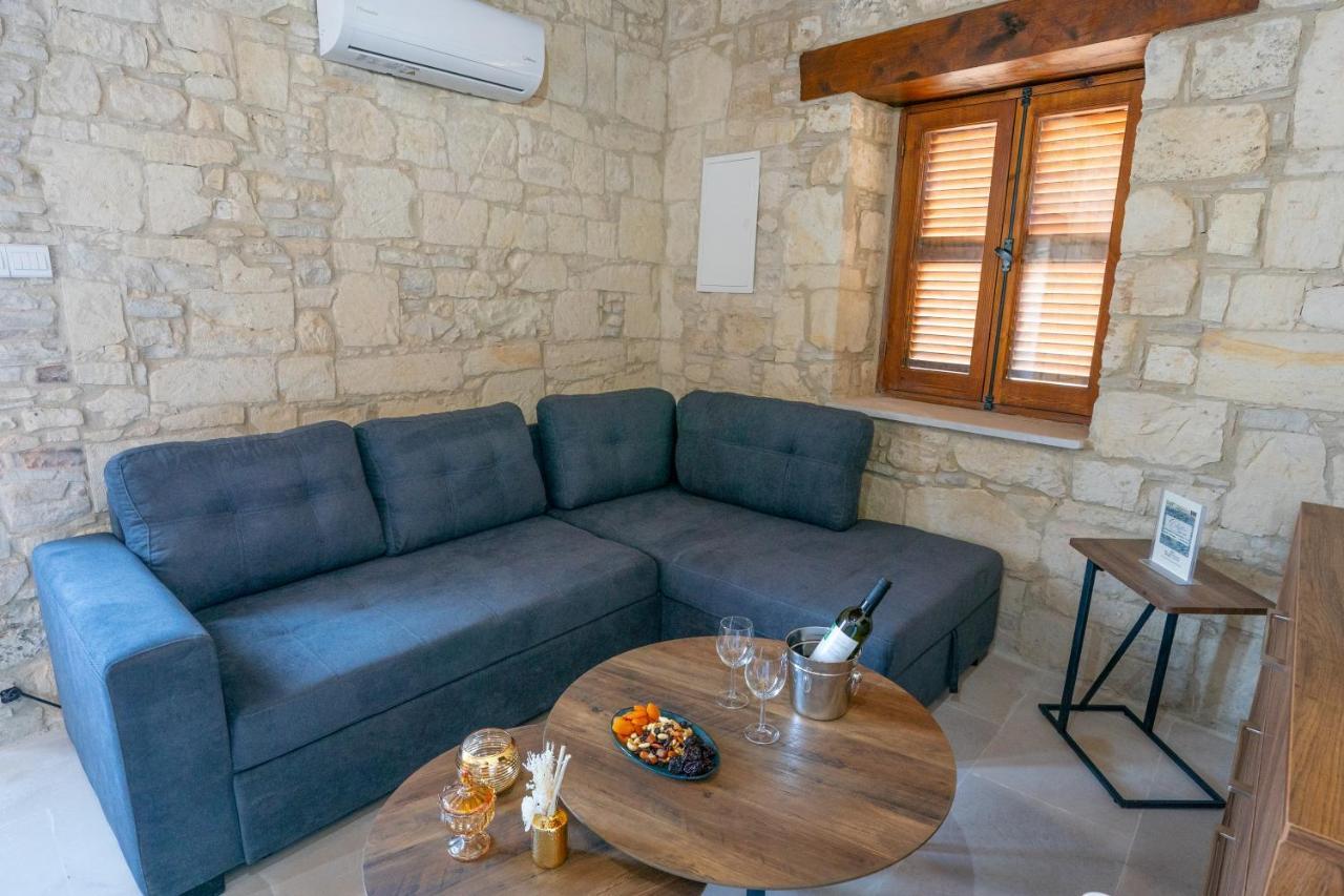 Eidyllio Luxury Suites Omodos Ngoại thất bức ảnh