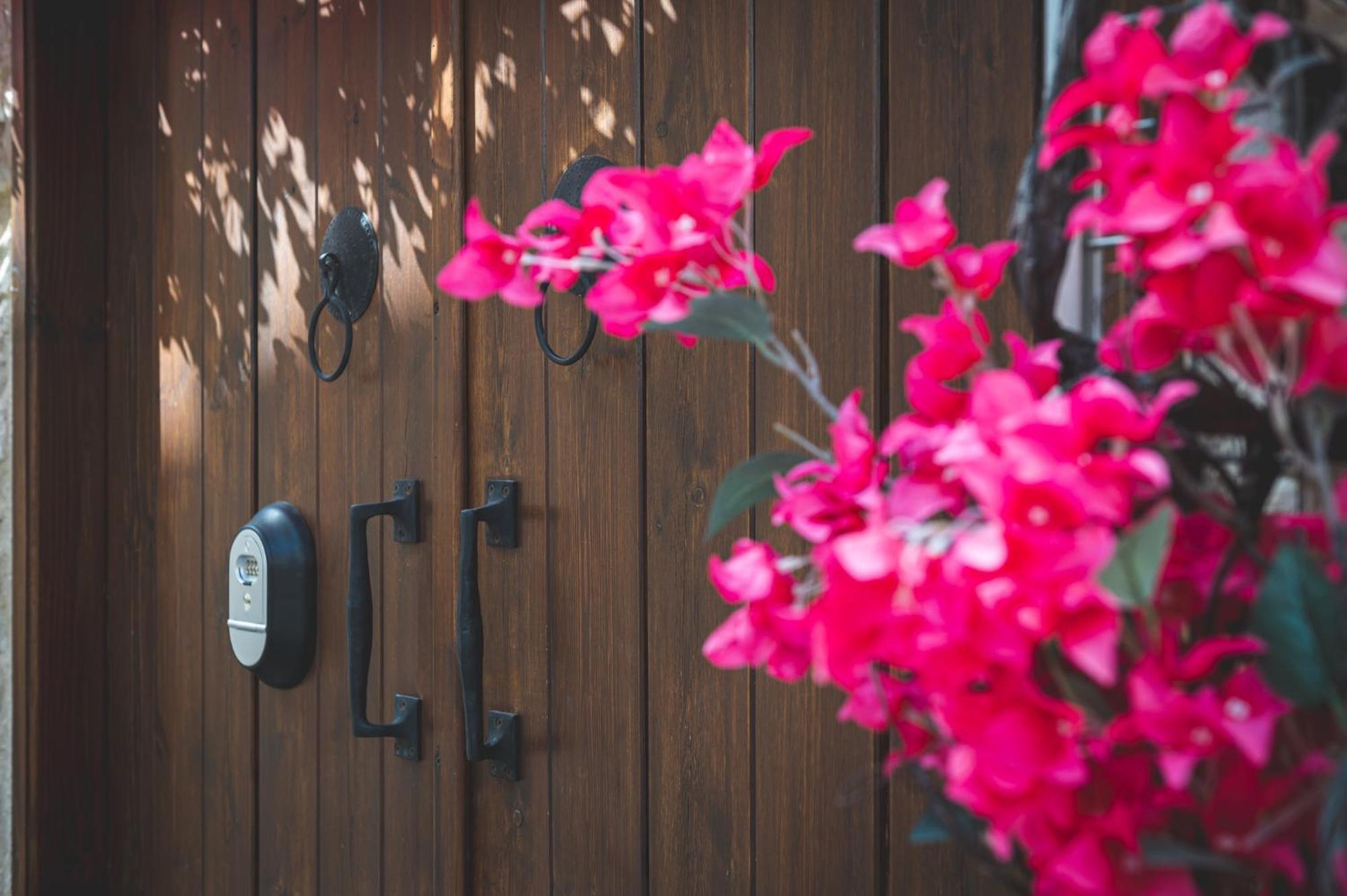Eidyllio Luxury Suites Omodos Ngoại thất bức ảnh